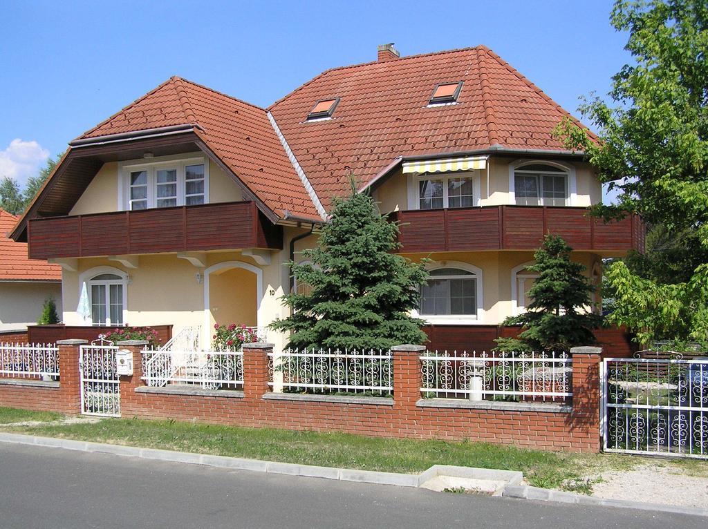 Hotel Jakab Ház Hévíz Exterior foto